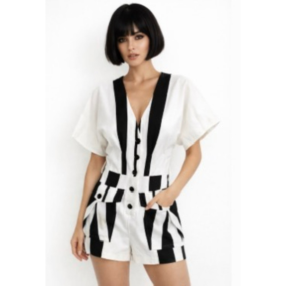 Topshop Geometric Retro Black White Piano Key Modern Soft Short Romper Size 2